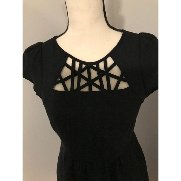 Anthropologie Maeve Black Aria Lattice Cut Fit & Flare S/S Mini Dress - Size 2 - Picture 2 of 13